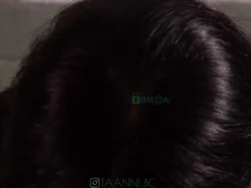 girl
        taanni_bc cam image #6435342
