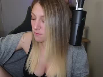 girl
        alexa_dream cam image #4343178