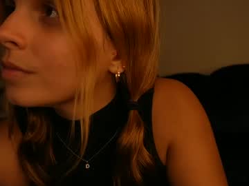girl
        lilbeccaxo cam image #4352501
