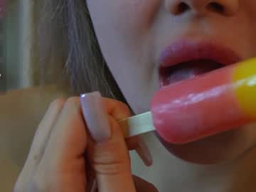 girl
        molly__meow cam image #4724713
