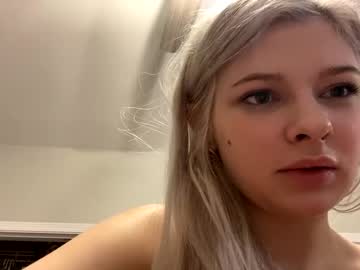 couple
        camandmaddie cam image #1133879