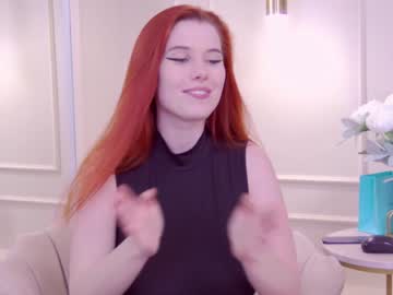 girl
        gwenbanks cam image #3937846