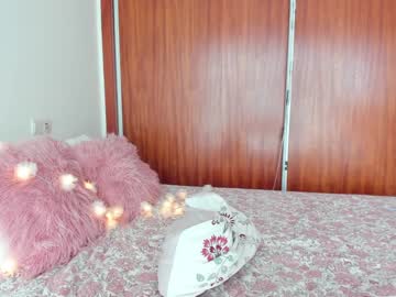 girl
        angel_danm_milf cam image #1847137