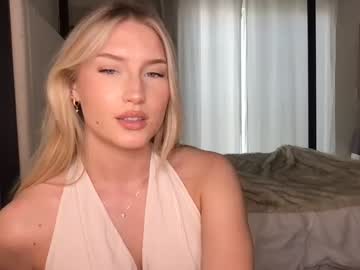 girl
        thezabrina cam image #1851027