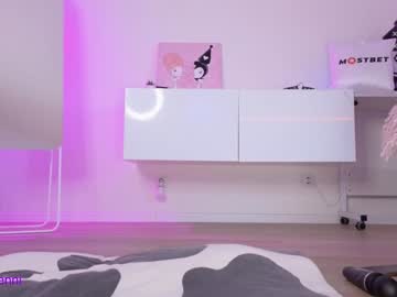 girl
        jelli_jennifer cam image #5164762