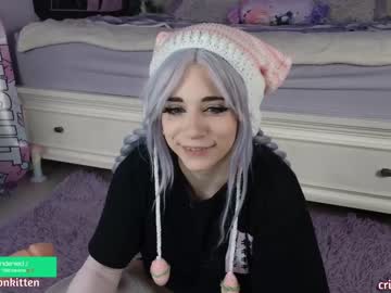 girl
        crimsonkitten cam image #3224354