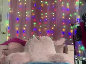 girl
        giaavalentinee cam image #5213530
