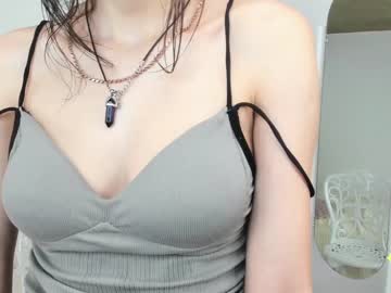 girl
        melissaforst cam image #1595512