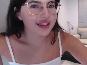 girl
        playnofuckinggames cam image #4686131