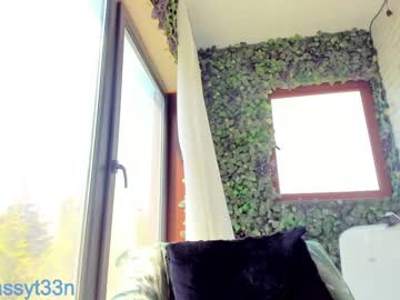 girl
        sassyt33n cam image #1423665