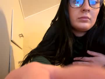 girl
        milaydii cam image #3488635