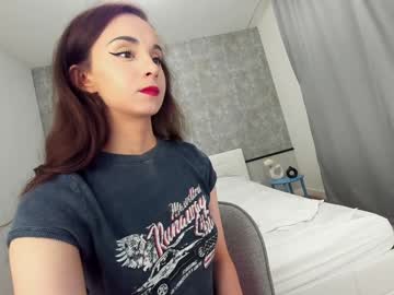 girl
        ehotlovea cam image #6556456