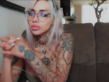 girl
        latinbaby_666 cam image #3872845