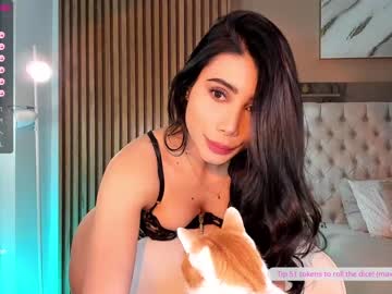 girl
        abie_owen cam image #1097319