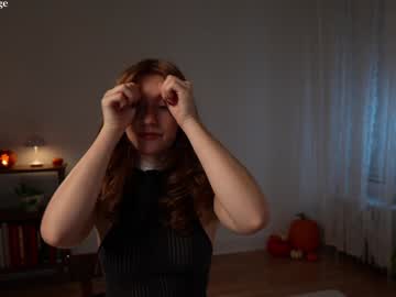 girl
        alisonrouge cam image #5262892