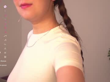 girl
        wivicat cam image #5814879
