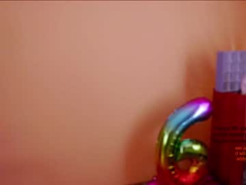 girl
        clementine__ cam image #1014423