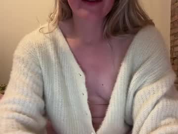 girl
        daphneflowersxoxo cam image #6830449