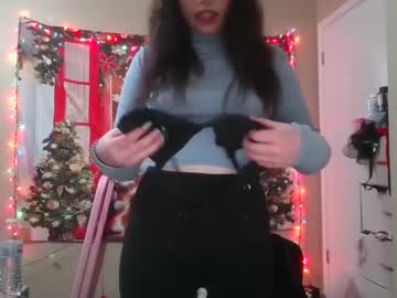 girl
        abbypaige cam image #5694528