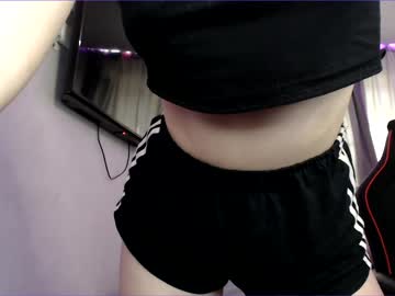 girl
        tripleprinces cam image #2047808