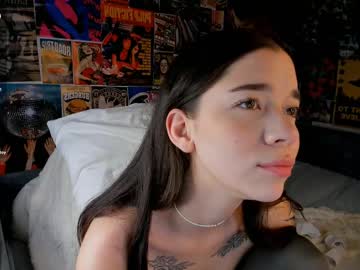 girl
        flirtykitty_ cam image #6389479