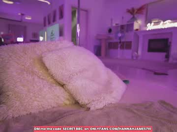 girl
        hannahjames710 cam image #2360630