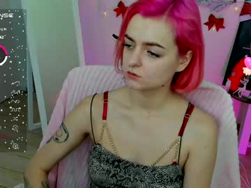 girl
        red_bestie_ cam image #5789658