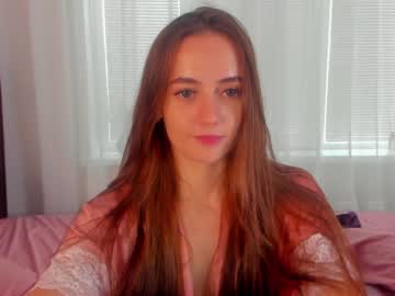 girl
        angelina_new cam image #1903671