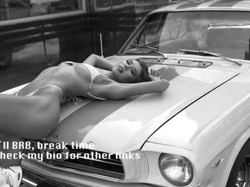 girl
        heyhorny_cb cam image #5422575