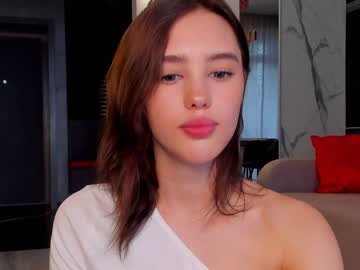 girl
        angella_kleee cam image #2347384