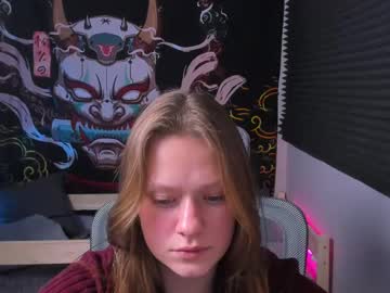 girl
        tessaswan cam image #5952406