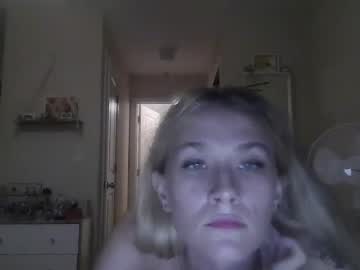 girl
        spoiledbrat20 cam image #1772499