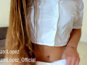 girl
        crazypaty cam image #2494432