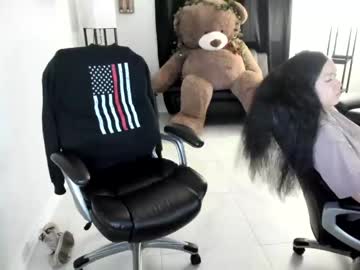 girl
        kountrybunny cam image #2504916