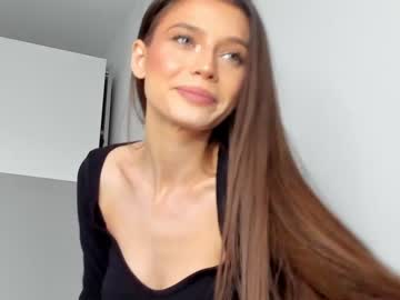 girl
        isia_slay cam image #790412