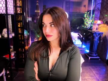 girl
        alma_pearl cam image #1156292