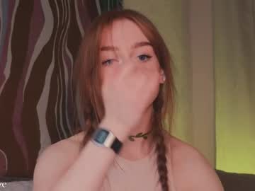 girl
        lizzy_blaze cam image #2972812