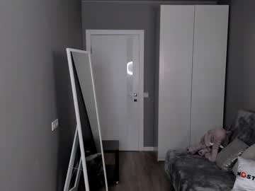 girl
        lynn_jackson cam image #5214951