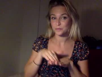 girl
        alexia_______ cam image #3151393