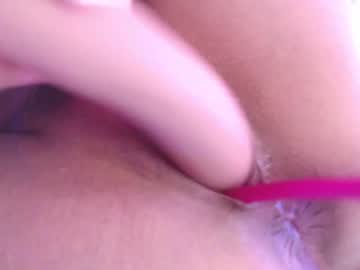 girl
        mayadelevinnge cam image #3032918