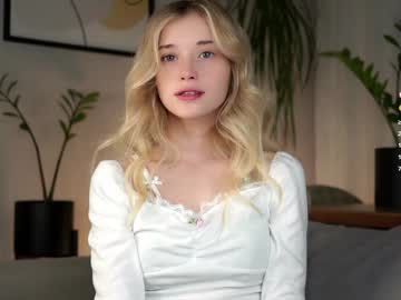 girl
        taitehambelton cam image #5105457