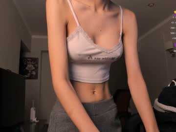 girl
        cuddles_me cam image #3065555