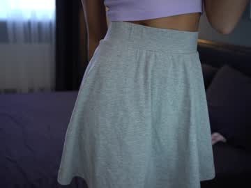 girl
        tessarosse_ cam image #2543472