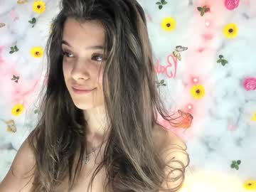 girl
        babyaylin cam image #6759367