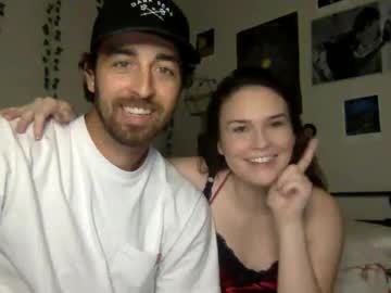 couple
        zandg cam image #5090307