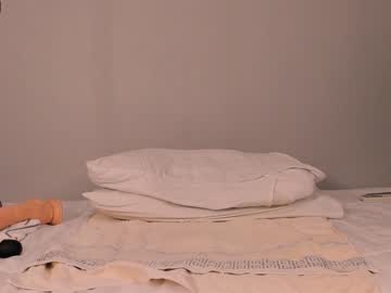 girl
        lucynuty cam image #1191428