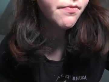 girl
        astridbaker69 cam image #3360693