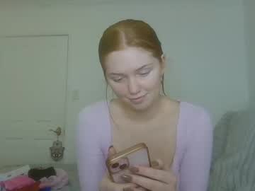 girl
        deegale03 cam image #6775104