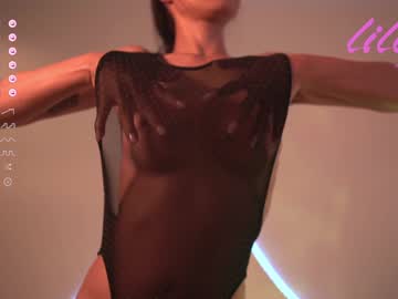 girl
        _lillilly_ cam image #3188861