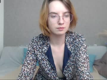 girl
        mary_klaus cam image #898770